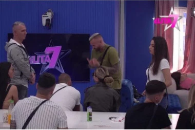ŠTA JE S MOZGOM?! NENAD ALEKSIĆ ŠA ŠOKIRAO CIMERE! Počeo da priča NEPOVEZANO! UČESNICI ELITE VAN SEBE ZBOG OVOG PRIZORA!