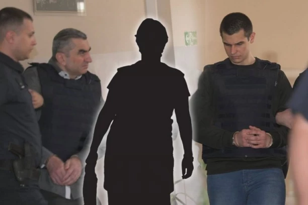 "ŽELIM DOŽIVOTNU KAZNU ZA NJIH DVOJICU": Baba Uroša Blažića ogorčena na masovnog ubicu i njegovog oca: "Sramotno je da ne pokazuju kajanje, žaljenje, stid.."