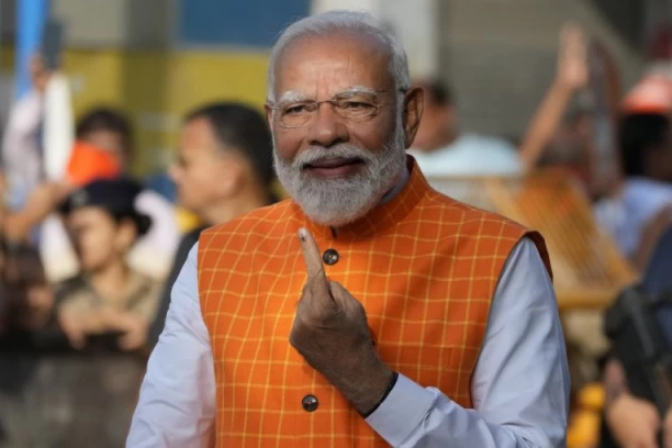 "MOGU ME SMATRATI LUDIM, ALI MENE JE POSLAO BOG" Indijski premijer obnarodovao svoje božansko predodređenje