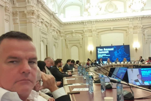 SKUP ASOCIJACIJE LOBISTA EVROPE! Vuković u Bukureštu: Pozicija Srbije po važnim međunarodnim pitanjima naišla na puno razumevanje!