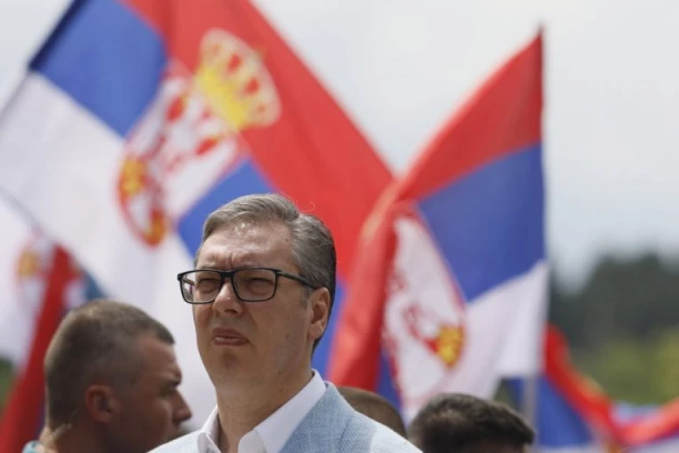 "UZ SNAGU NAŠE SRBIJE IMAO SAM SNAGE DA BRANIM NAROD HRABRIH I PONOSNIH" Moćne reči predsednika Vučića u Valjevu