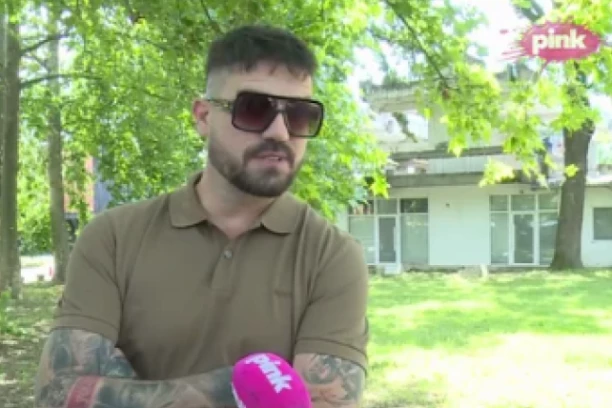 ŠOK! MC Stojan brani 22 godine MLAĐOJ devojci da PEVA?! Istina se saznala UŽIVO U PROGRAMU!