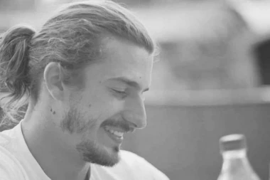 "POČIVAJ U MIRU U SVOM NEBESKOM LETU" Kolege se oprostile od Ivana koji je poginuo u padu aviona