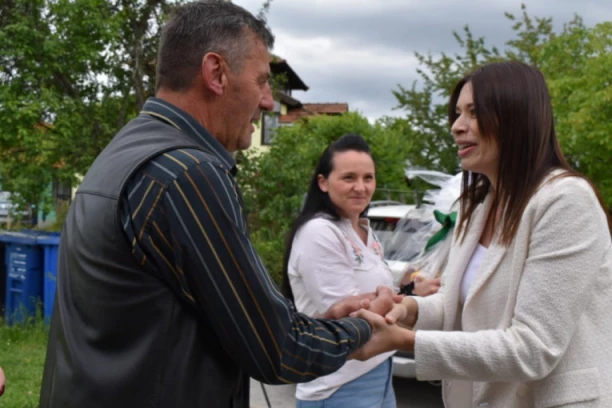 Vujovićeva posetila porodice u Užicu: Hvala na strpljenju, Duboko će biti najmoderniji centar za upravljanje otpadom
