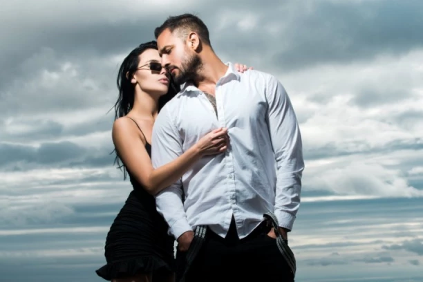 SUPRUGA ČETIRI GODINE NE ŽELI DA VODI LJUBAV SA MNOM: Obožavam da glumim vatraogasca, a ona treba da mi uradi OVO!