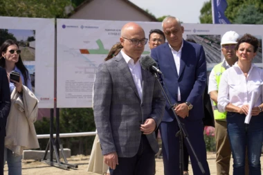 Predsednik Vlade Vučević obišao radove na izgradnji železničkog čvora na deonici Novi Sad - Subotica brze pruge Beograd-Budimpešta!