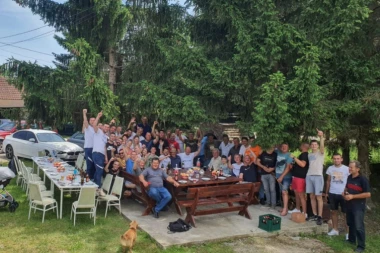 JEDNOM NOGOM U FINALU: Raspoloženi Janković je het-trikom doveo Dokmir na pragu plasmana u viši rang takmičenja!