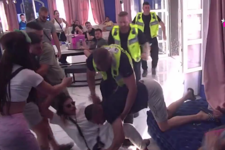 Anđela Šparavalo pretukla Luku Majčicu Elita 7 Zadruga