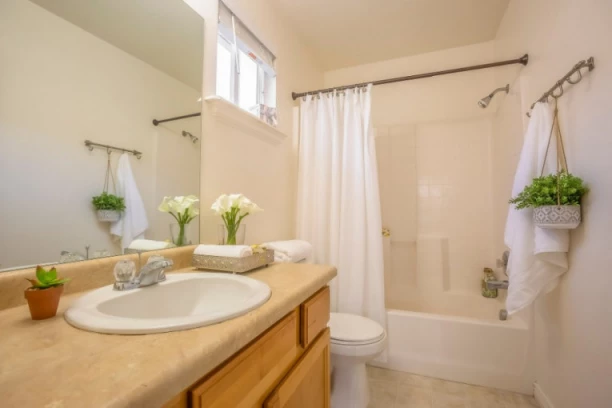 OVU STVAR SVI IMATE U KUPATILU, A NE ZNATE KOLIKO JE OPASNA! Izaziva iritaciju kože i probleme sa disanjem