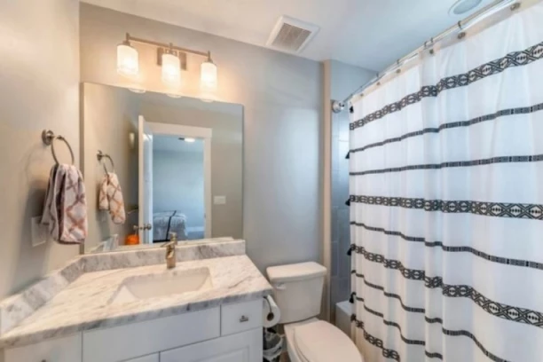 OVAJ PREDMET U VAŠEM KUPATILU MOŽE DA VAS OTRUJE: Evo na šta treba da obratite pažnju