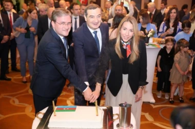 Azerbejdžan, strateški partner i iskreni prijatelj Srbije, obeležava 106. godina postojanja