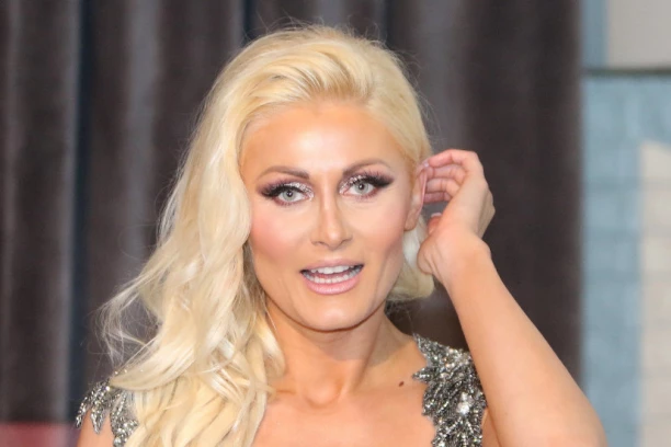 KO JE MUŽ SLAĐANE MANDIĆ OD KOG SE RAZVODI?! Otkriveni svi detalji BURNE PROŠLOSTI pevačice!