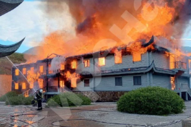 VANREDNA SITUACIJA U RUSIJI: Gori rezidencija Vladimira Putina?