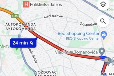 PREKO PLAVOG MOSTA JE BOLJE PEŠAKA, NEGO AUTOM! Gužva i ovog petka od ranog jutra, spremite se i na popodnevni kolaps! (FOTO)