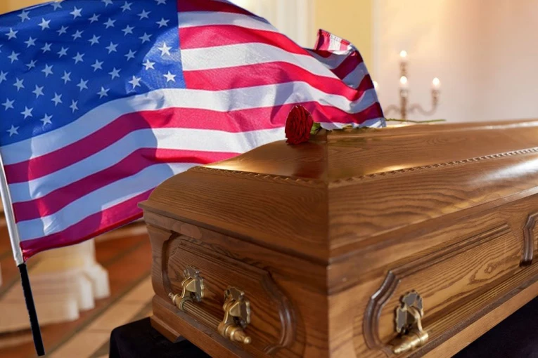 AMERIKA ZAVIJENA U CRNO! Umrla majka bivše prve dame!