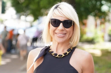 JOVANA JEREMIĆ DOBIJA NOVU FUNKCIJU NA PINKU? Pored VODITELJSTVA, baviće se OVIM poslom kod Željka Mitrovića!