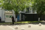 DRAMA U SUSEDSTVU: Bačen Molotovljev koktel na Ambasadu Izraela (VIDEO)