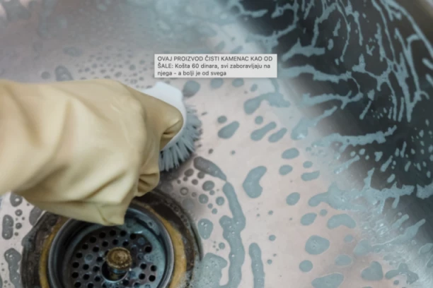 OVAJ PROIZVOD ČISTI KAMENAC KAO OD ŠALE: Evo šta treba da potražite u svom kupatilu