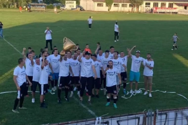 KOVILJČANI OVERILI EKSPRESAN POVRATAK U "VFL JUG": Sigurna igra domaćina sa čak osam golova u mreži rivala! (VIDEO)