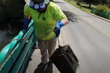 ZABACIO JE UDICU I IZVUKAO SEF: Svoje otkriće morali su da prijave njujorškoj policiji