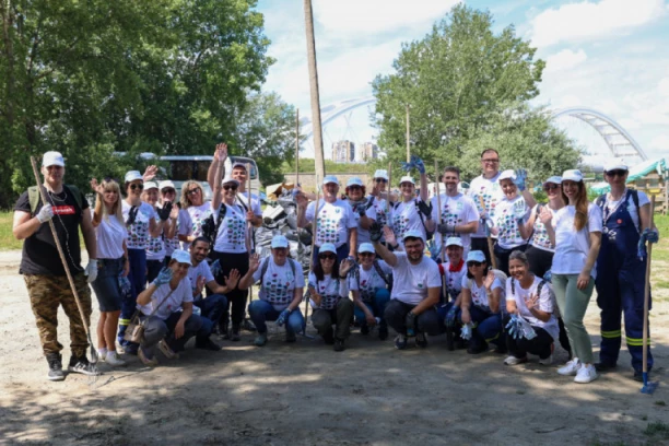 ZAJEDNIČKA INICIJATIVA GRADA NOVOG SADA I KOMPANIJE NIS: Ekološkom akcijom na plaži „Oficirac“ obeležen Svetski dan zaštite životne sredine