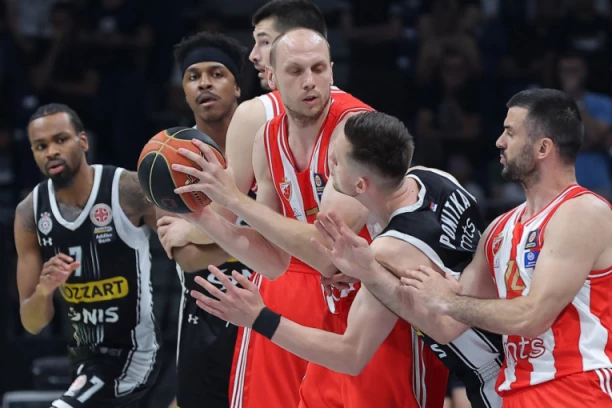 PRAVI SE VELIKA KONKURENCIJA ZVEZDI I PARTIZANU NA JADRANU! Bivši igrači večitih stižu u OVAJ klub!