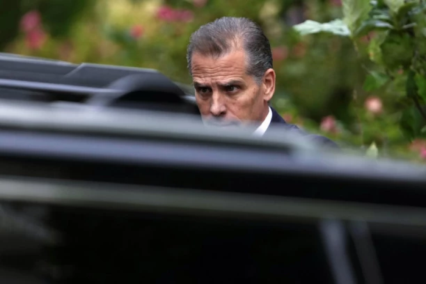 TOTALNI BANKROT SINA BIVŠEG PREDSEDNIKA?! Bajden šokirao svet: "Dužan sam 15 MILIONA DOLARA, nemam pojma kako ću to vratiti, niko me neće spasiti!"