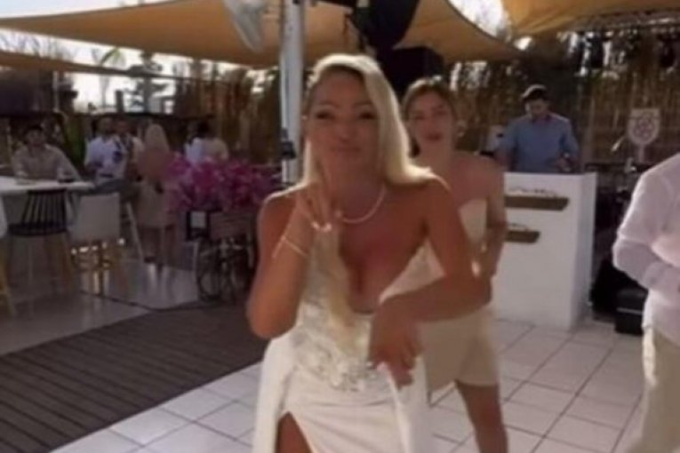 Teodora Džehverović uhvatila bidermajer na svadbi kod menadžerke Sandre