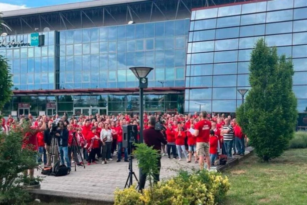 BURA U MAĐARSKOJ ZBOG SRBINA! Navijači traže hitnu SMENU!