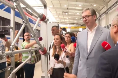 POTPUNO SAM POSVEĆEN 2027. I ONOME ŠTO MORAMO DA URADIMO: Predstavljena je i maketa brzog voza (FOTO)