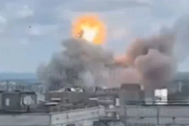 UKRAJINCI UDARILI ŽESTOKO NA OVAJ GRAD! Odjekuju eksplozije, ima ranjenih, po mrežama kruže JEZIVI snimci (VIDEO)