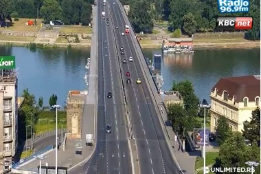 PREDIVAN PRIZOR ZA VOZAČE: Ulice skoro prazne, počinje vikend! (FOTO)