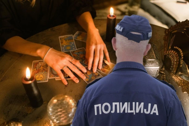 TRI VIDOVNJAKINJE UZELE NOVAC DEVOJCI DA JOJ VRATE DEČKA! Ucenjivale je kasnije intimnim fotografijama!