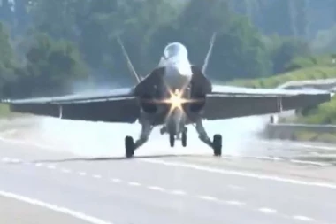 ŠVAJCARSKA DIGLA LOVCE, SPREMAJU SE ZA NAJGORE?! Jesu li ovo poslednji dani vojne neutralnosti Alpske konfederacije? (VIDEO)