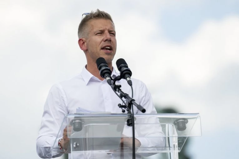 "ZA BEZBEDNU I UJEDINJENU EVROPU"! Stigle prve reakcije na pobedu Petera Mađara na izborima!