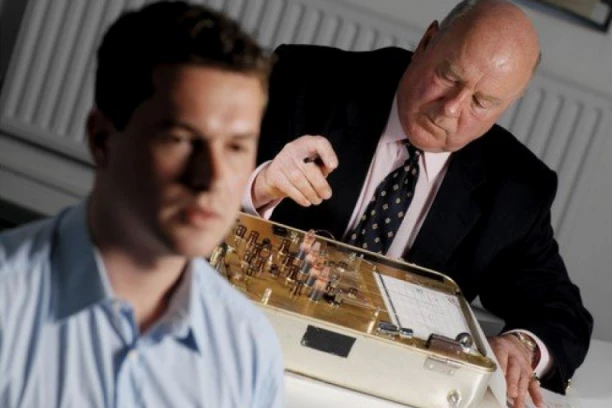 STRUČNJAK ZA POLIGRAF OBJAŠNJAVA: Jedna rečenica otkriva lažova, preveranti je stalno izgovaraju!