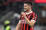 MILAN SPREMIO UGOVOR ZA JOVIĆA, ALI SE SRBIN PREDOMIŠLJA: Luka vaga između San Sira, Rusije i Bliskog Istoka!