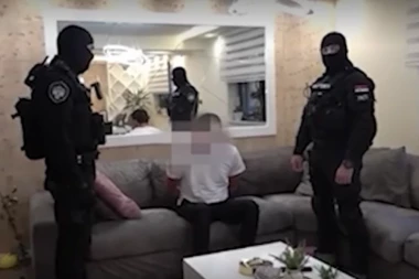 POČINJE SUĐENJE PRIPADNICIMA BALKANSKOG KARTELA: Povezuju ih i sa švercom VIŠE TONA KOKAINA IZ JUŽNE AMERIKE ZA EVROPU I SRBIJU!