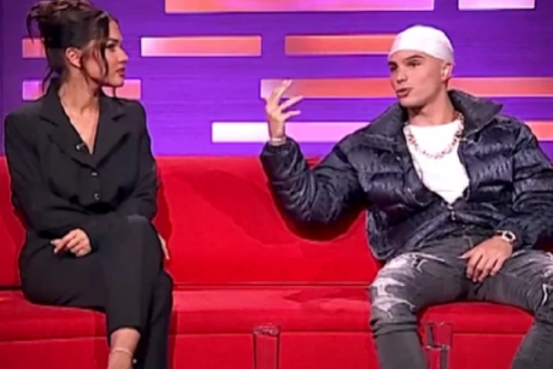 SKANDAL UŽIVO U EMISIJI! Teodora Džehverović patosirala Vojaža, voditeljka ostala u ŠOKU zbog SUROVIH REČI pevačice! (VIDEO)