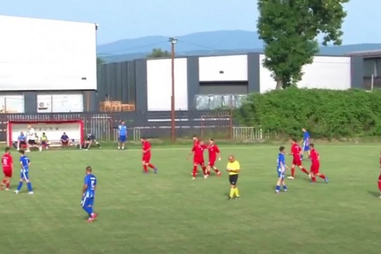 GOLEADA ZA KRAJ SEZONE: Ekipe su igrale otvorenog garda - publika je uživala u utakmici bez rezultatskog značaja! (VIDEO)