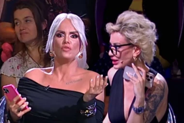 HITNO PREKINUT PROGRAM NA PINKU: Dušica Jakovljević i Ermina Pašović se SUKOBILE uživo u emisiji, voditeljka joj ZAPUŠILA USTA!