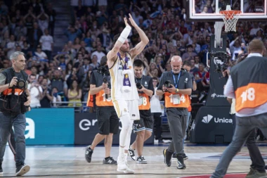 EMOTIVNE SCENE U MADRIDU: Legenda Reala se oprostila od domaće publike! (VIDEO)