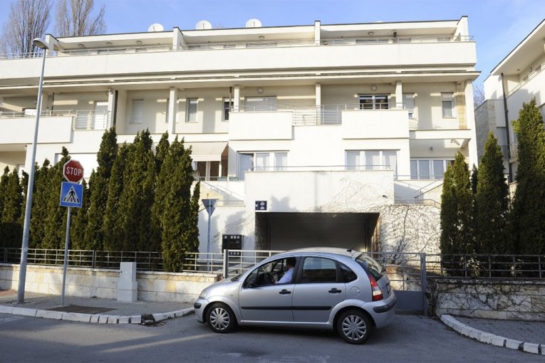 U ovoj kući sada živi Duško Tošić