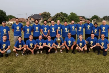 PROLEĆNA DOMINACIJA KRUNISANA NA NAJBOLJI MOGUĆI NAČIN: Titula je stigla u Karbulovo! Neka se pripremi "okrug"! (FOTO GALERIJA)