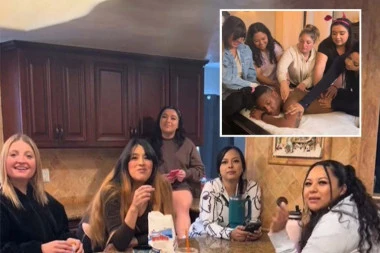 OVIH PET ŽENA DELE JEDNOG MUŠKARCA: On bez stida pokazao koja mu za šta služi, a one presrećne što ga imaju (VIDEO)