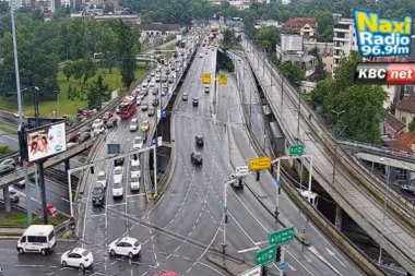 KIŠNI BEOGRAD I JUTRANJI ŠPIC: Izbegnite Autokomandu i Takovsku! (FOTO)