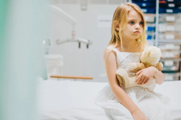 OTIŠLA NA RUTINSKU OPERACIJU KRAJNIKA: U ozloglašenoj bolnici još dvoje dece umrlo posle slične intervencije