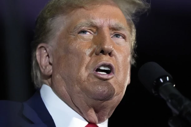 "PONOSAN SAM ŠTO SAM AMERIKANAC" Prve reči Trampa nakon istorijske presude Vrhovnog suda, evo šta je poručio