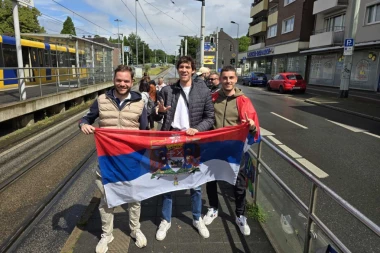 SRBI SE OKUPLJAJU U GELZENKIRHENU: Republika sa navijačima koji su prvi došli u grad da bodre "orlove", EVO KOLIKO SU PLATILI KARTE