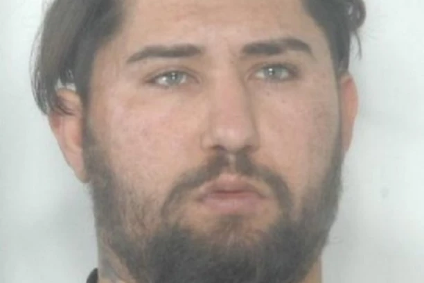 PAO BOSANAC U PRESTONICI: Opljačkao stan, pa pretukao bračni par, a onda je uhvaćen u NAJGOREM MOMENTU